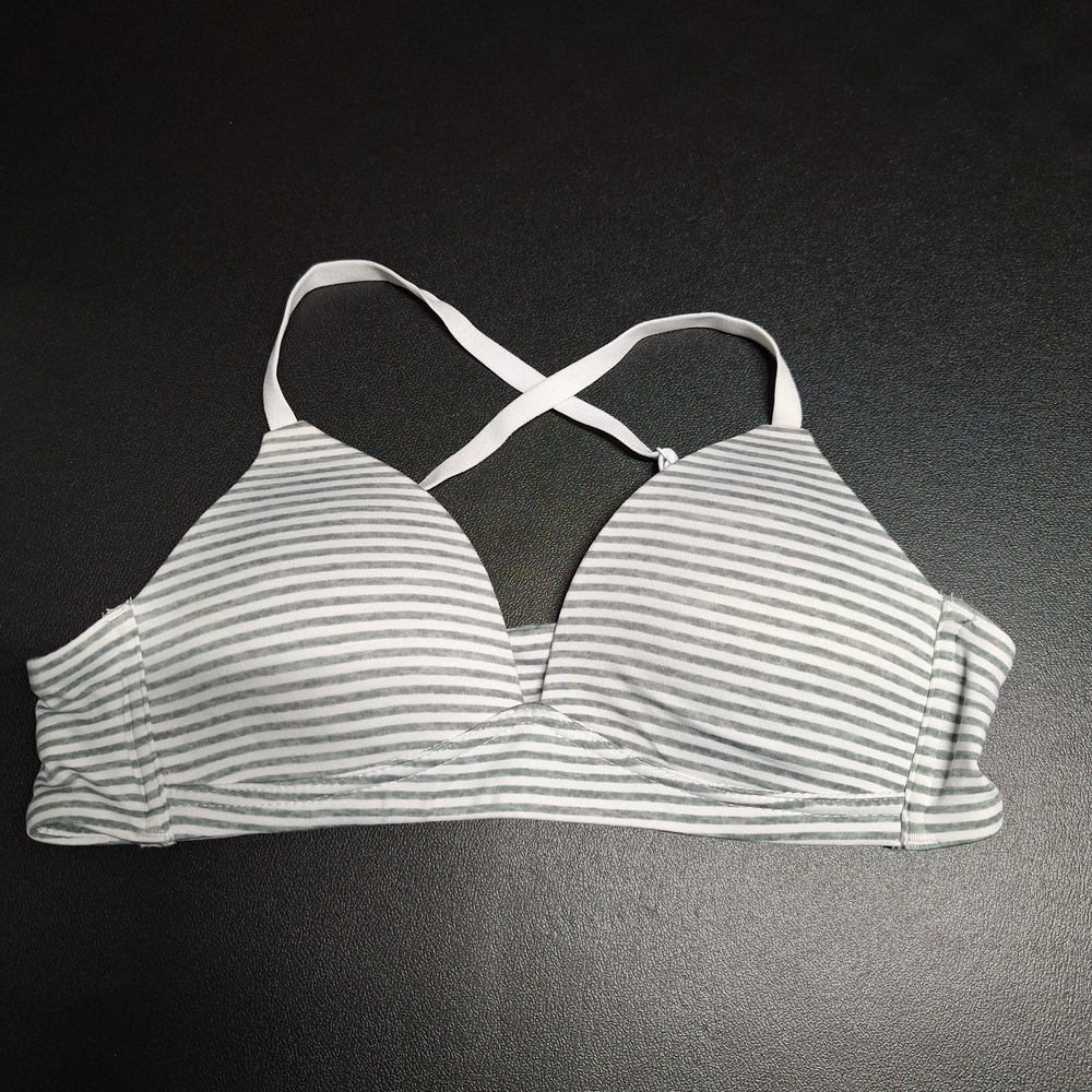 Maidenform Gray Striped Bra with Criss-Cross Straps